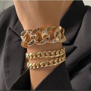 NEW Bracelet Set 3 Chunky Chain Layering Gold Bracelets S14